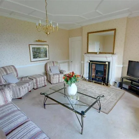 Scalby Sleeps 8 Wifi Holiday home Scalby (North Yorkshire)