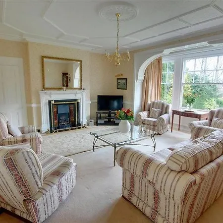 Scalby Sleeps 8 Wifi * Scalby (North Yorkshire)